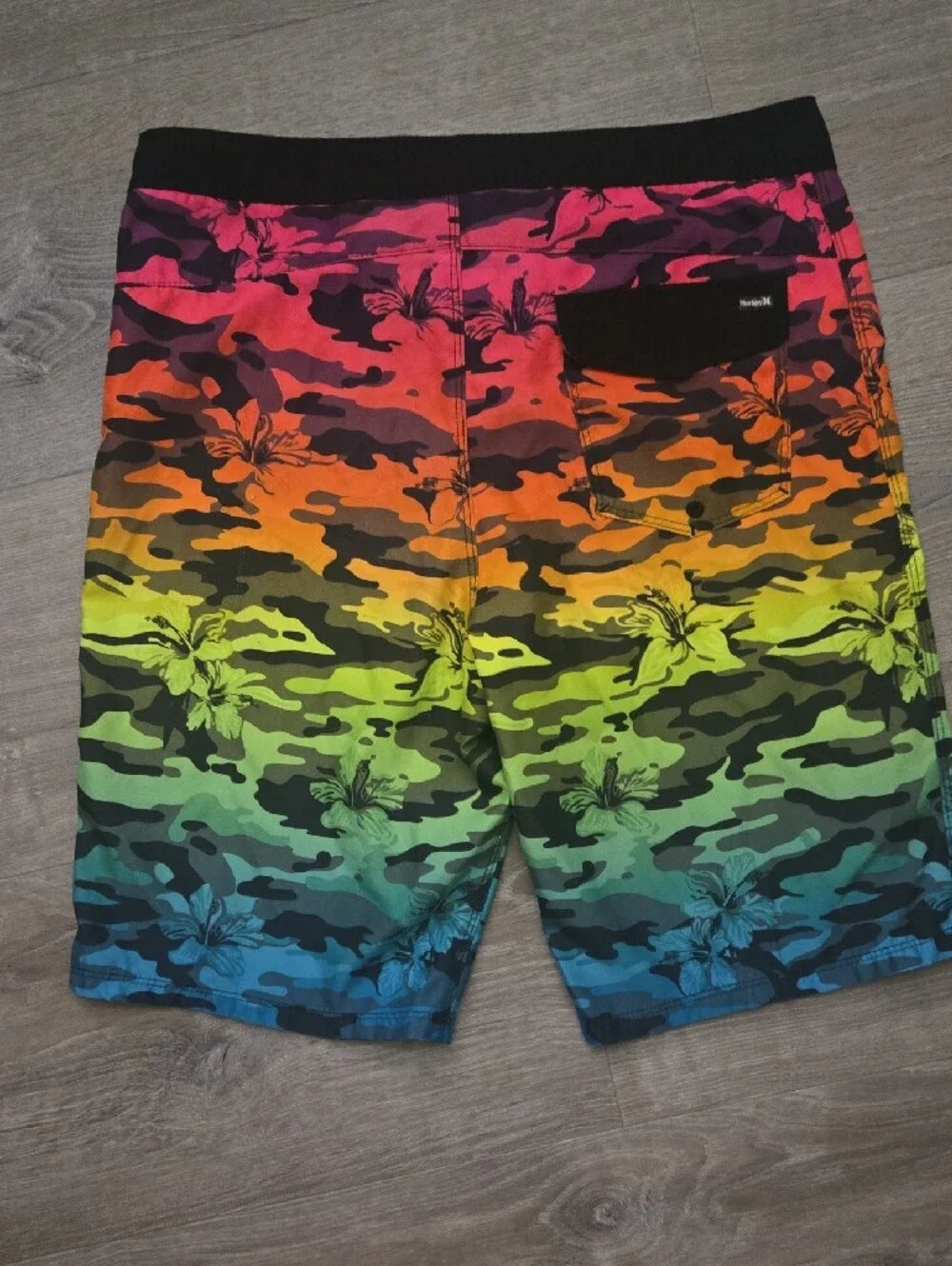 Hurley Multicolor Rainbow Camo Floral Boardshorts 18/29